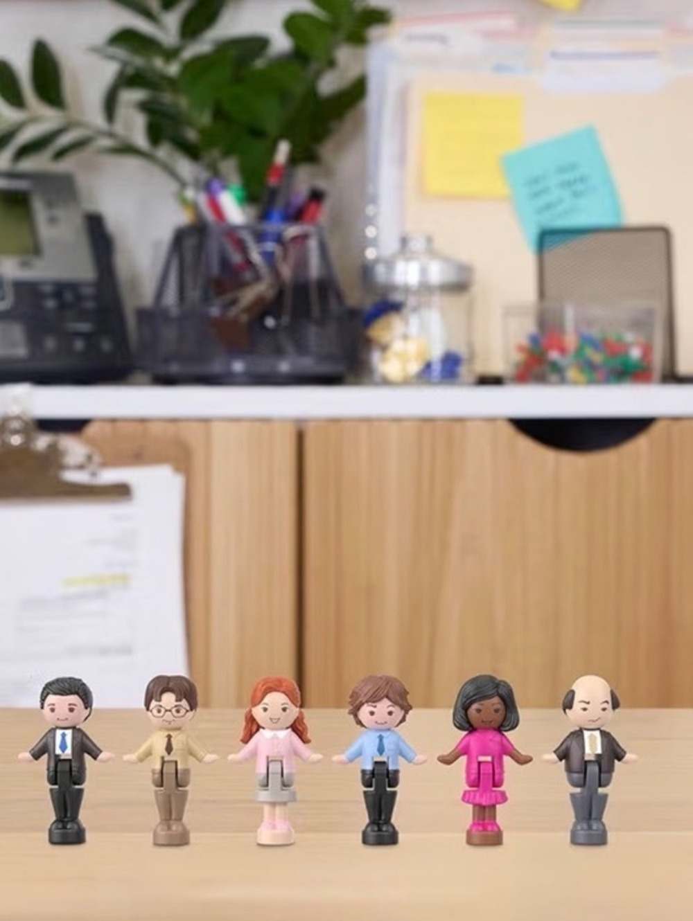 Polly Pocket Collector The Office Miniature Playset with World's Best Boss Mug - Picture 3 of 6